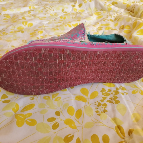 Slip on shoes - Picture 3 of 6